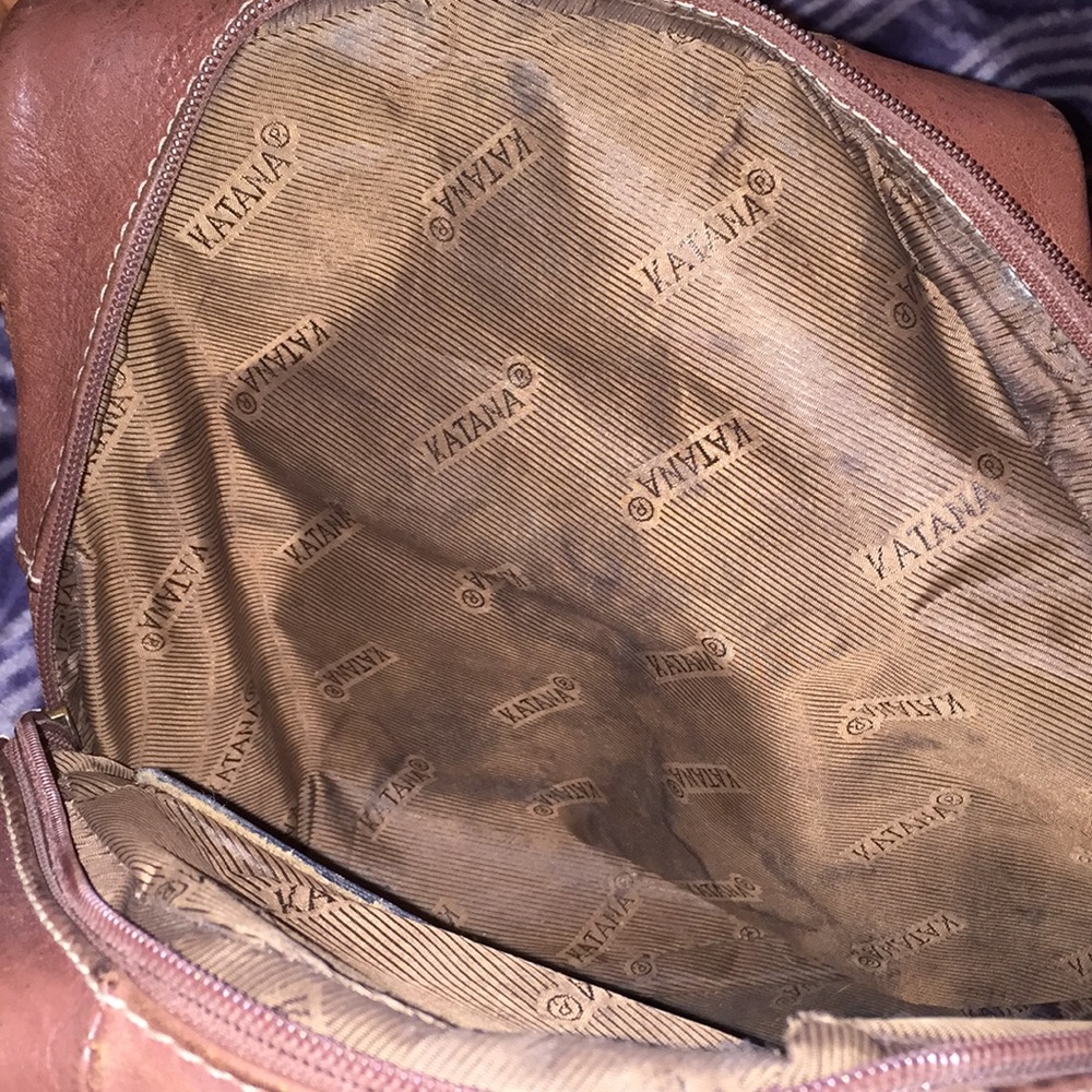 Leather backpack - Picture 4 of 8